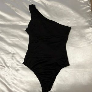 One shoulder open back bodysuit